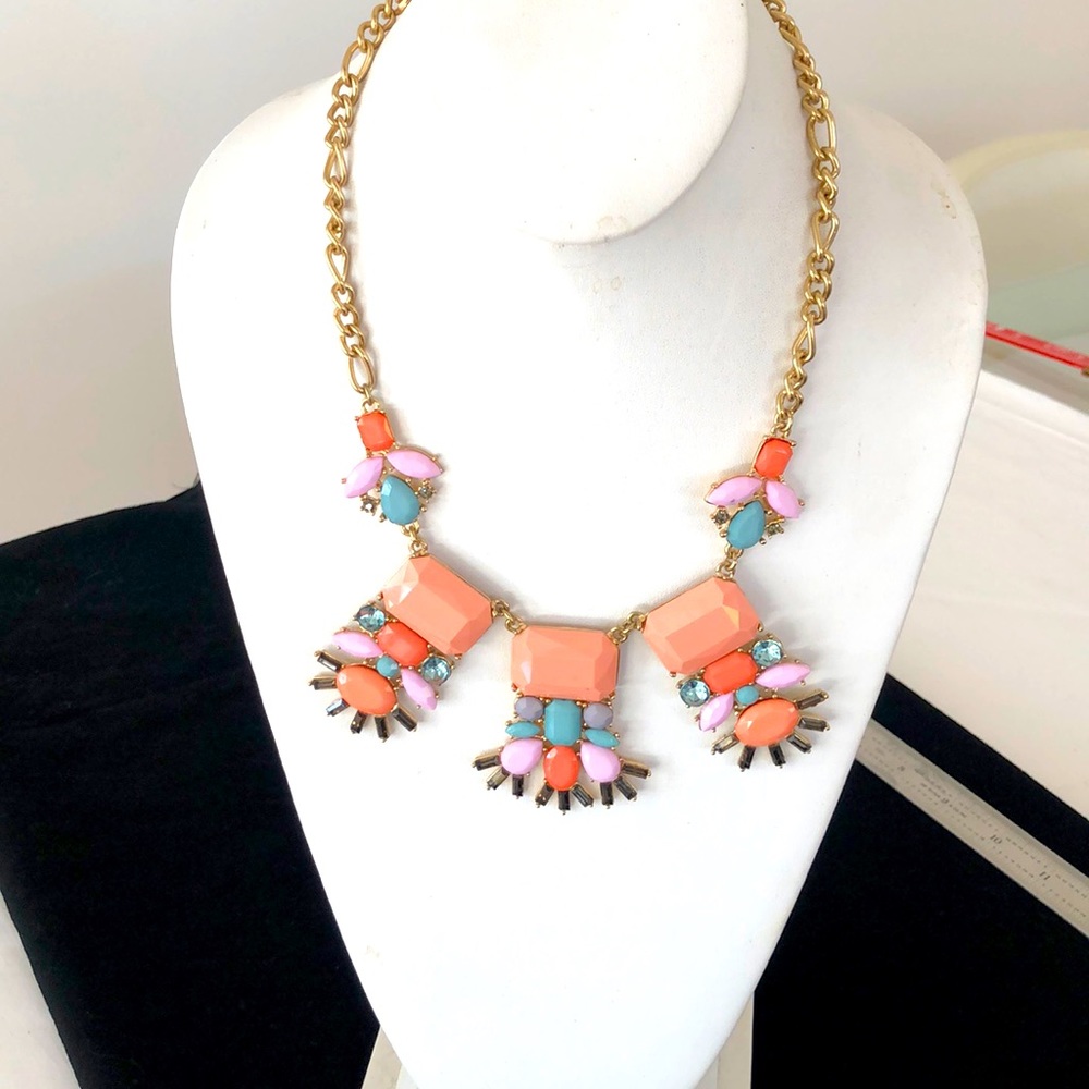 Cara New York vintage women necklace
